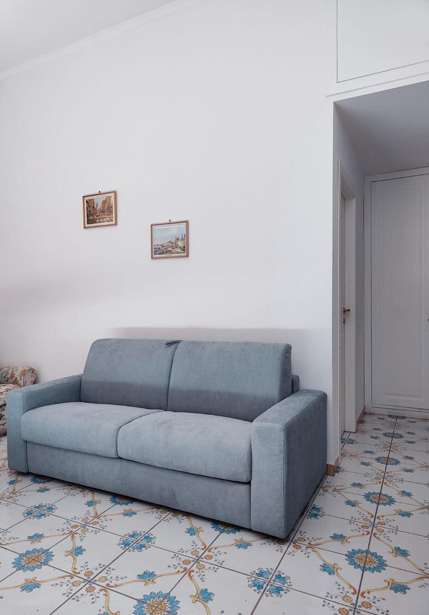 Appartement The House Of The Sunbeam à Naples Extérieur photo