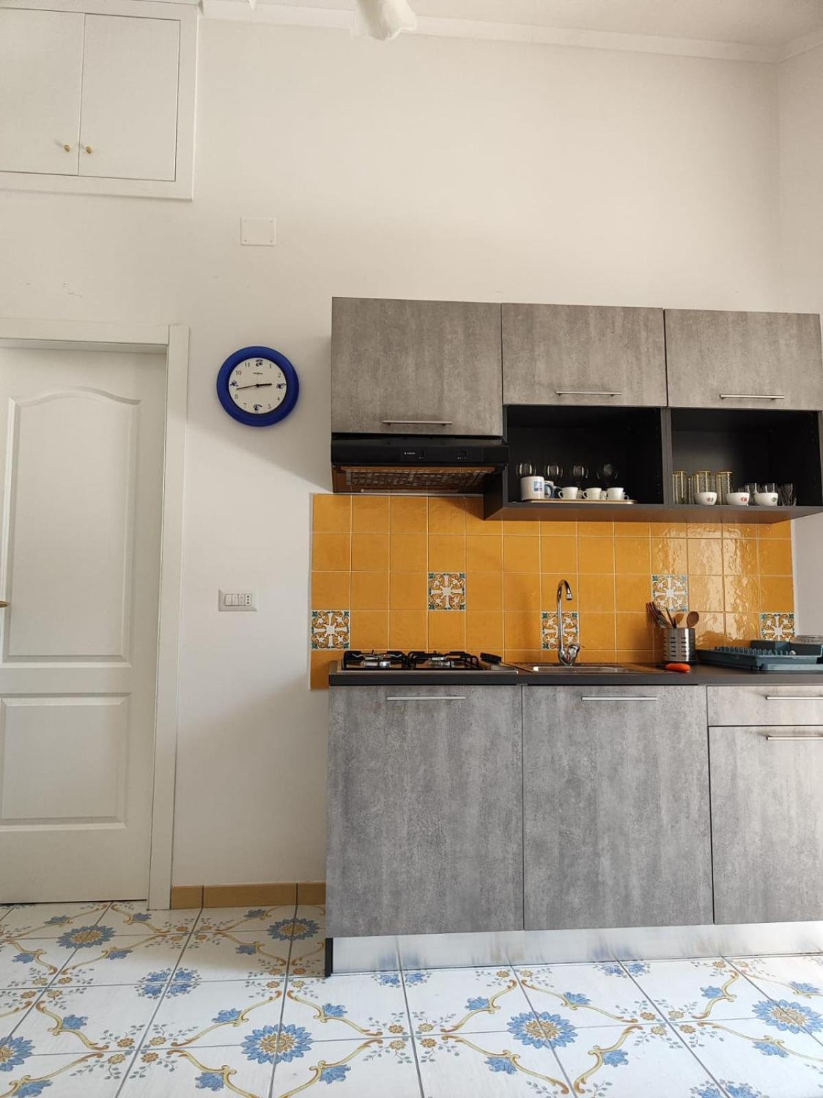 Appartement The House Of The Sunbeam à Naples Extérieur photo